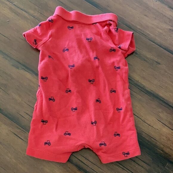 NEW Carter’s Baby Boy Red Tractor 🚜 Onesie Size 6 Months - Picture 2 of 4